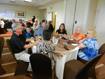 Saturday night banquet 11